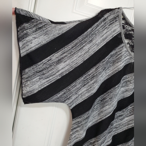 Iz Byer Black Gray Silver Striped Knit Sweater Top Size XL NWOT - Picture 14 of 16